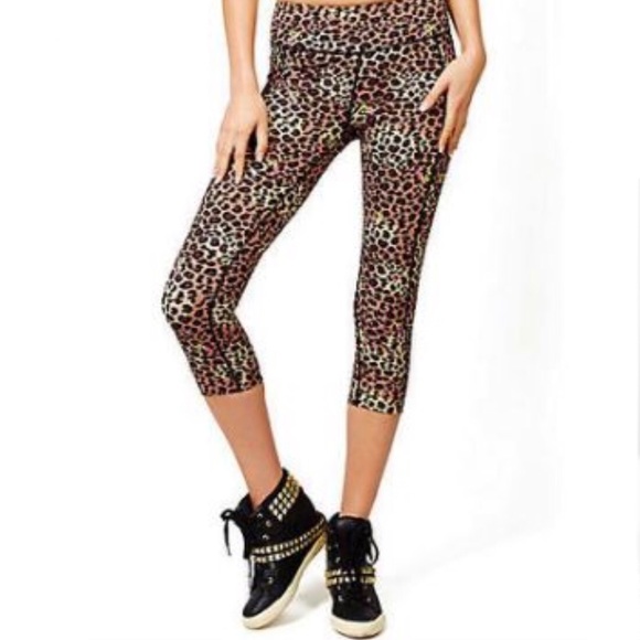 Betsey Johnson Performance Nwt Leopard 